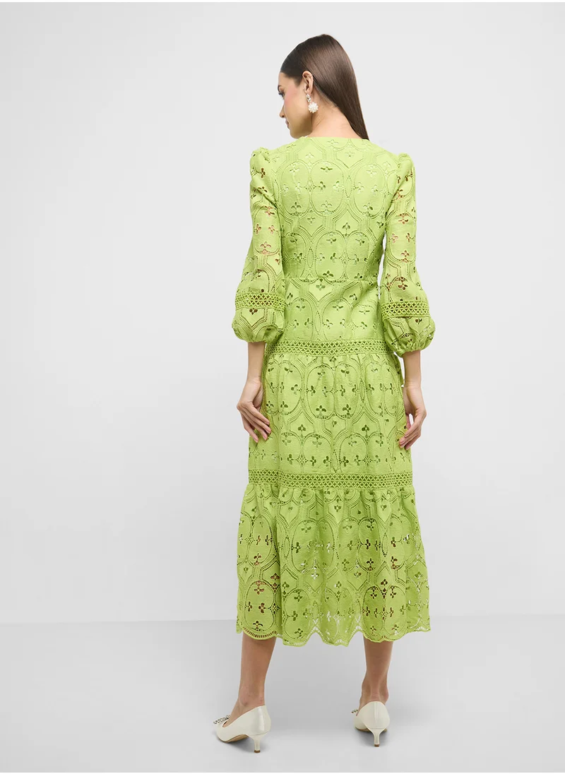 ايلا Scallop Hem Lace Dress