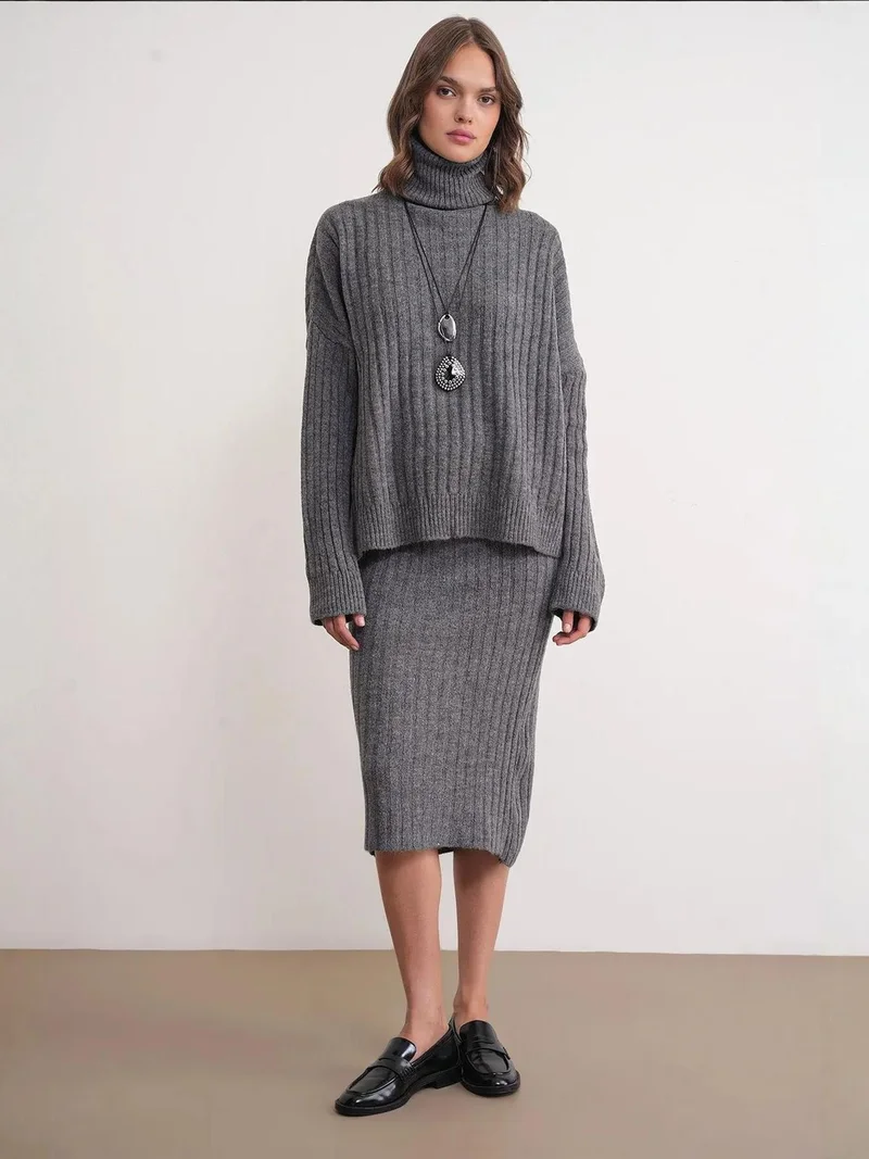 MixRay Mixray Oversize Ribbed Turtleneck Sweater