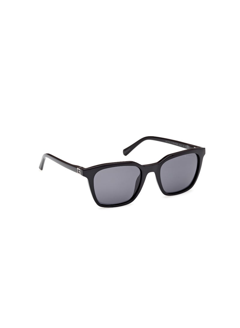 GUESS Plastic Square Full Rim Men Polarized Sunglass - Image 3