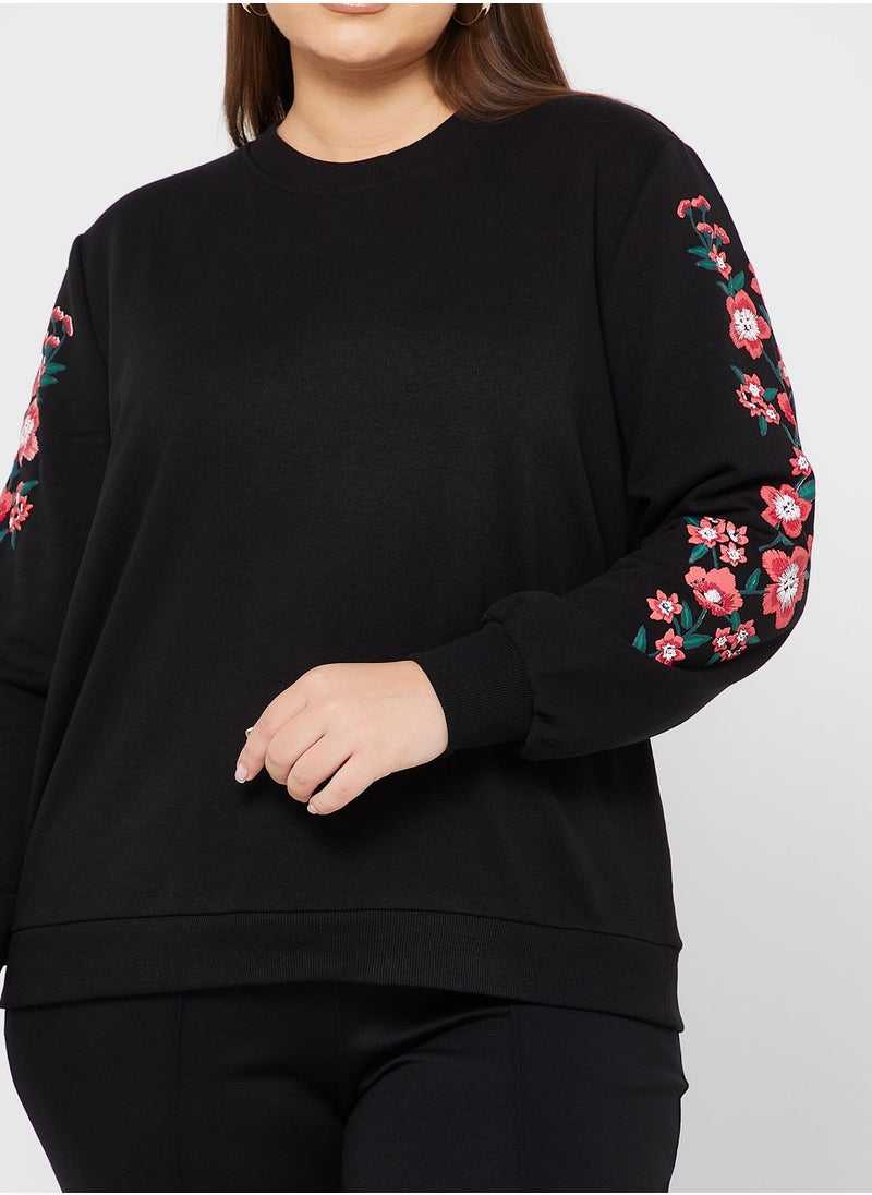 Only Carmakoma - Round Neck Printed Sweatshirt - Image 1