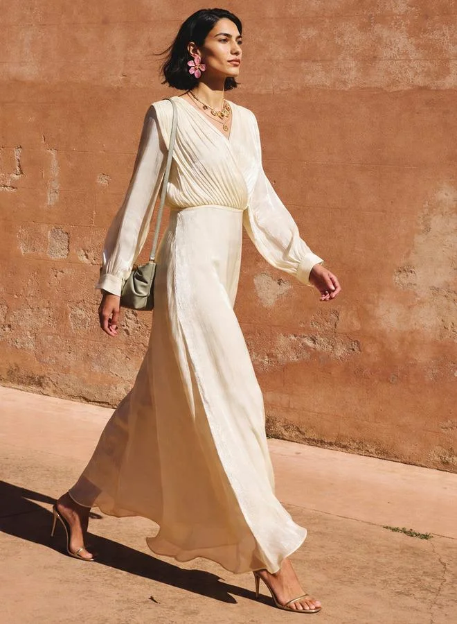 ايكونيك Iconic A line Pleated Maxi Dress with Fluid Sleeves
