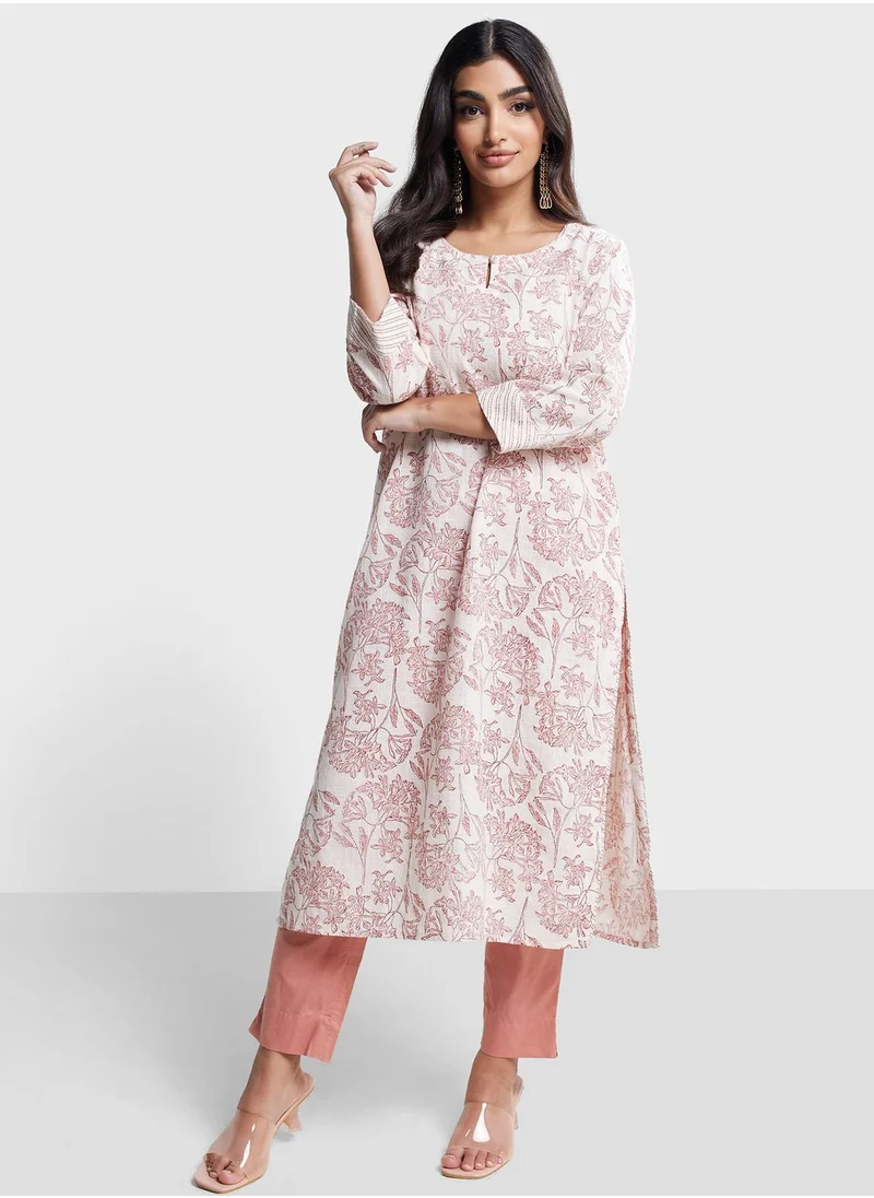 فاب انديا Crew Neck Printed Long Kurta