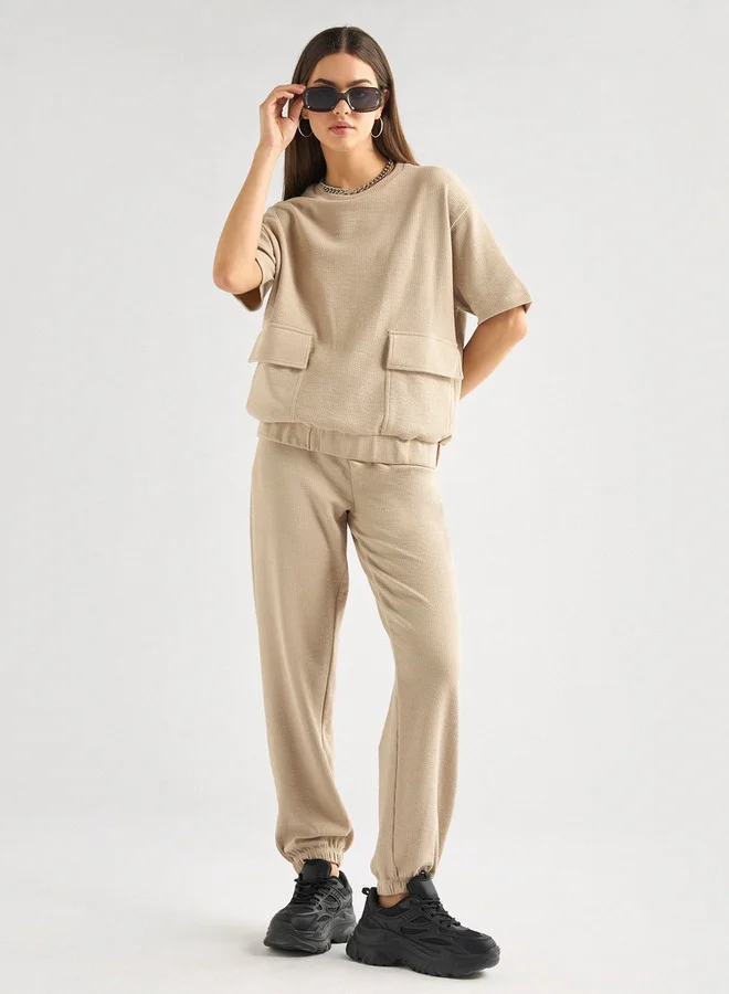 Textured Pocket Detail T-shirt and Joggers Set