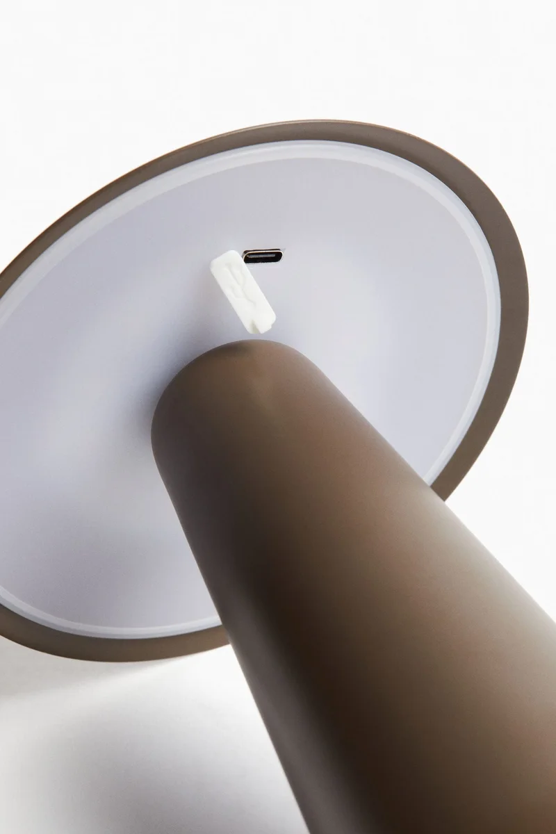 اتش اند ام مصباح طاولة قابل لإعادة الشحن