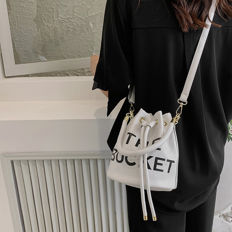 2022 Fashion Versatile Letter Style Single Shoulder Crossbody Women'S Bag Lightweight Bucket Bag - Image 3