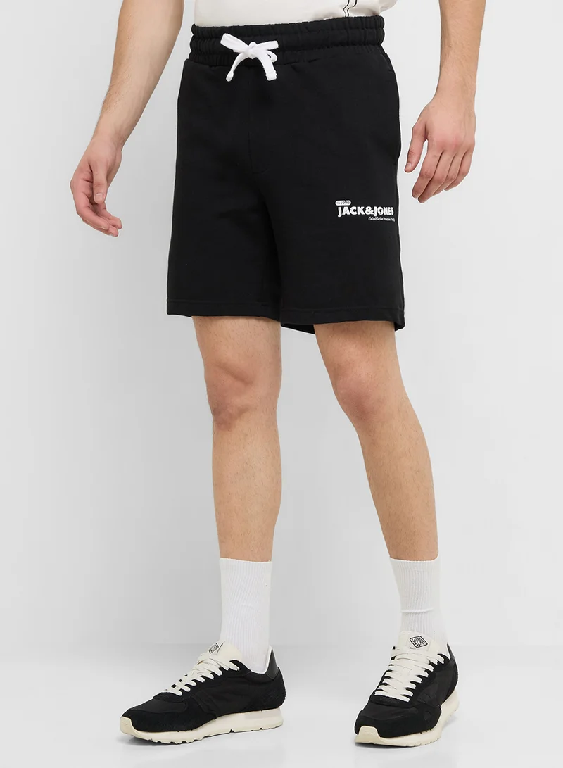 جاك اند جونز JPSTGORDON CHARGE PRINT SWEATSHORTS 2PMP