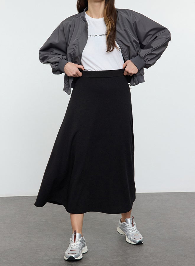 trendyol Black Crepe Flared Long Knitted Skirt - Image 2
