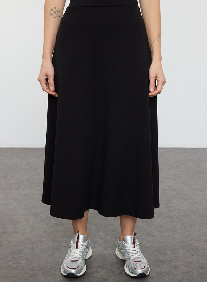 trendyol Black Crepe Flared Long Knitted Skirt - Image 3