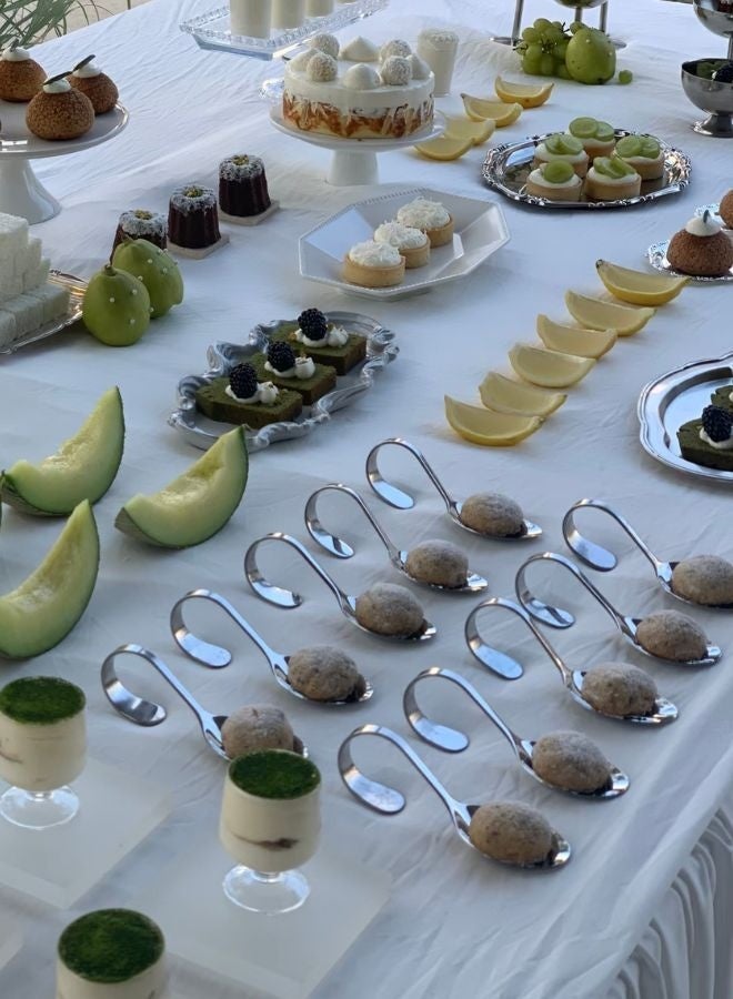 5-Piece Stainless Steel Upright Spoon Shaped Dessert Plate Set – Elegant Serving Dishes for Afternoon Tea, Cakes & Parties | Modern Party Table Decoration - Image 5