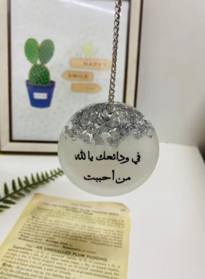 An elegant one-sided car pendant embroidered with silver leaf from luxurious resin - Image 2