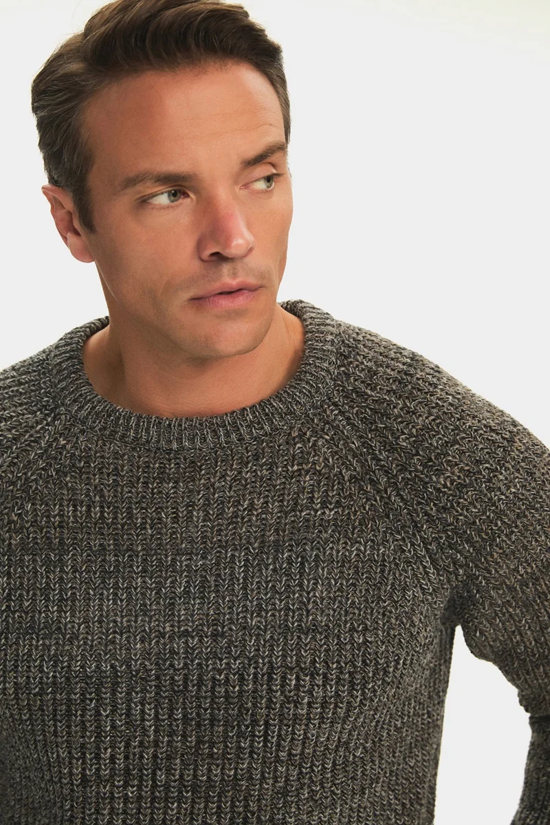 جون Men's Regular Fit Crew Neck Raglan Sleeve Knitted Sweater