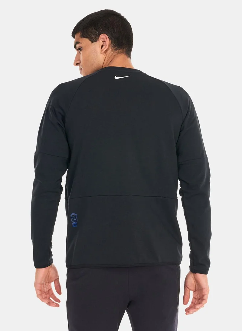 Nike Men's Dri-FIT Long-Sleeve Fitness Top