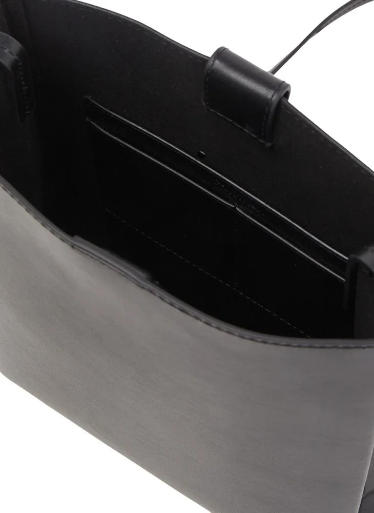 CALVIN KLEIN LEATHER CROSSBODY BAG