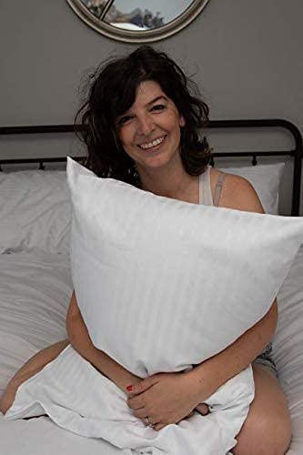 Niagara Sleep Solution Set of 4 Pillow Protectors with Zipper Queen Size - 100% Resistant to Stains, Dust & Dirt - Washable Covers for Increased Pillow Lifespan - Image 2