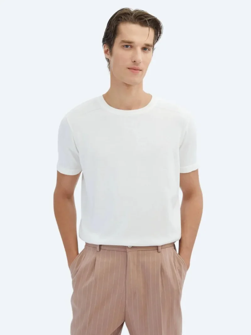 كيب ملابس تريكو بيضاء