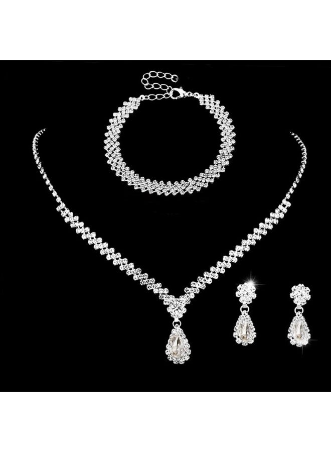 طقم نسائي فضي 4 قطع | عقد وقرط وسوار بحجر الراينستون بتصميم قطرة لفساتين السهرة والملابس ذات العنق V - Image 3