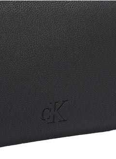 Calvin Klein Jeans Women's Ultralight Shoulder Bag - Faux Leather, Black  - Image 3