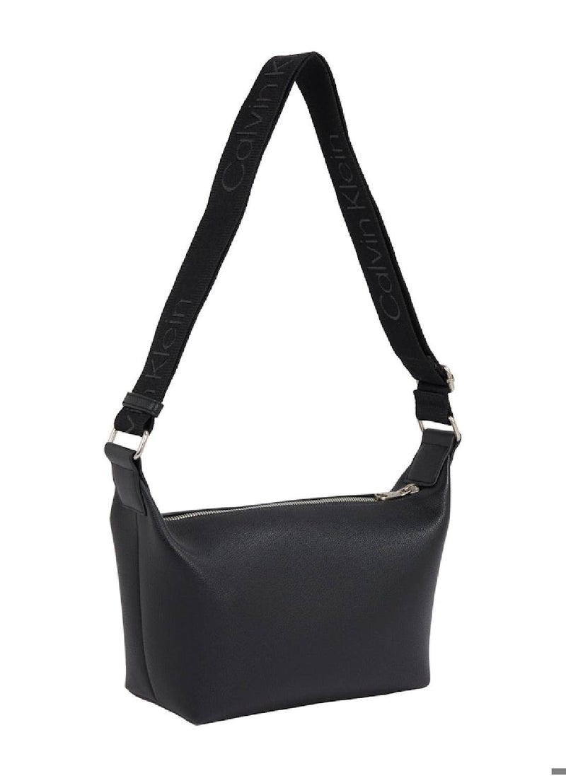 Calvin Klein Jeans Ultralight Shoulder Bag  - Image 2