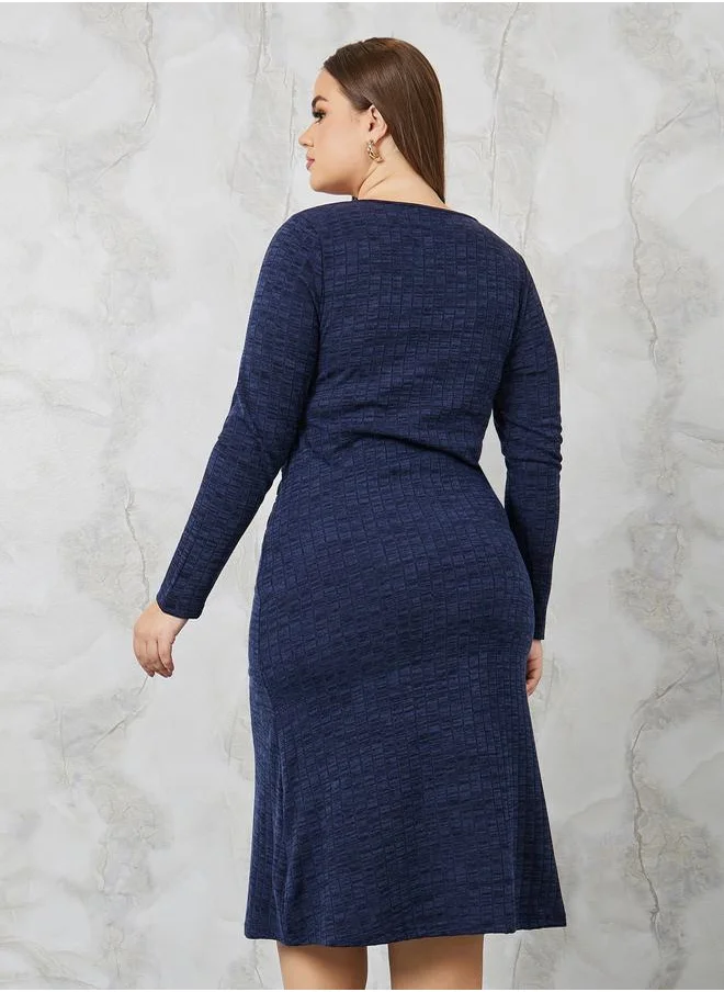 ستايلي Textured Midi Dress with Knot Front Detail