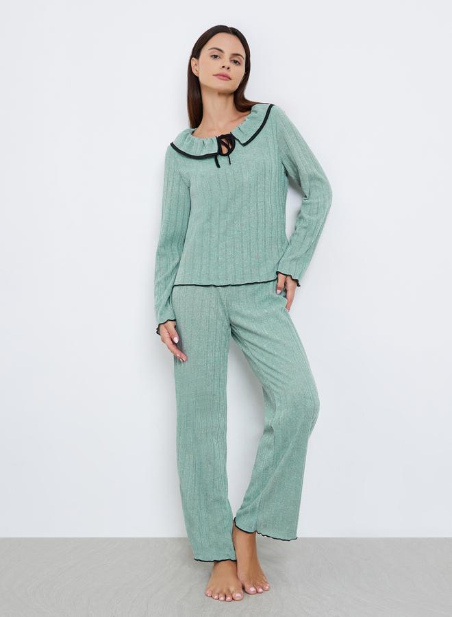 ستايلي طقم بيجاما من بنطال وتيشيرت بتفاصيل مضلعة وأربطة - Image 1