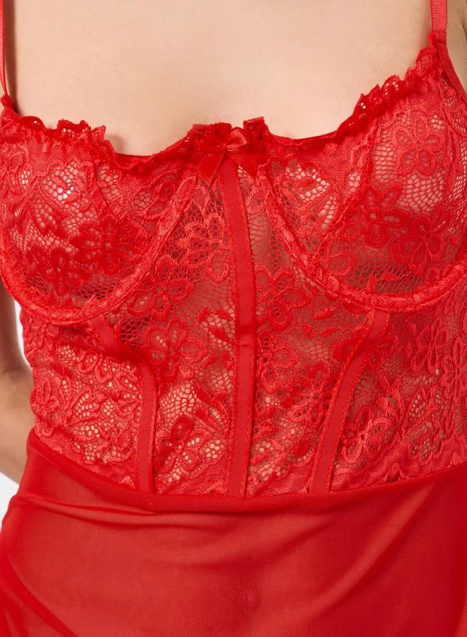 تايك تو مجموعة من فستان قصير دانتيل بحافة كشكش وسروال داخلي