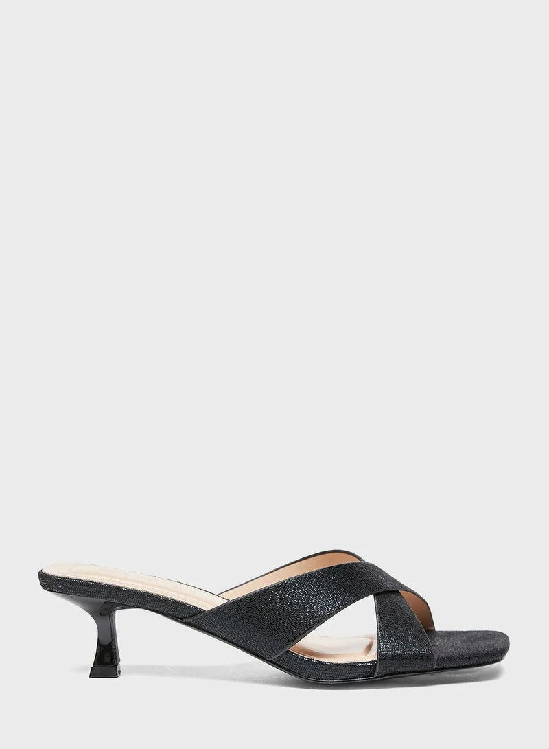 سيليست Multi Strap Sandals