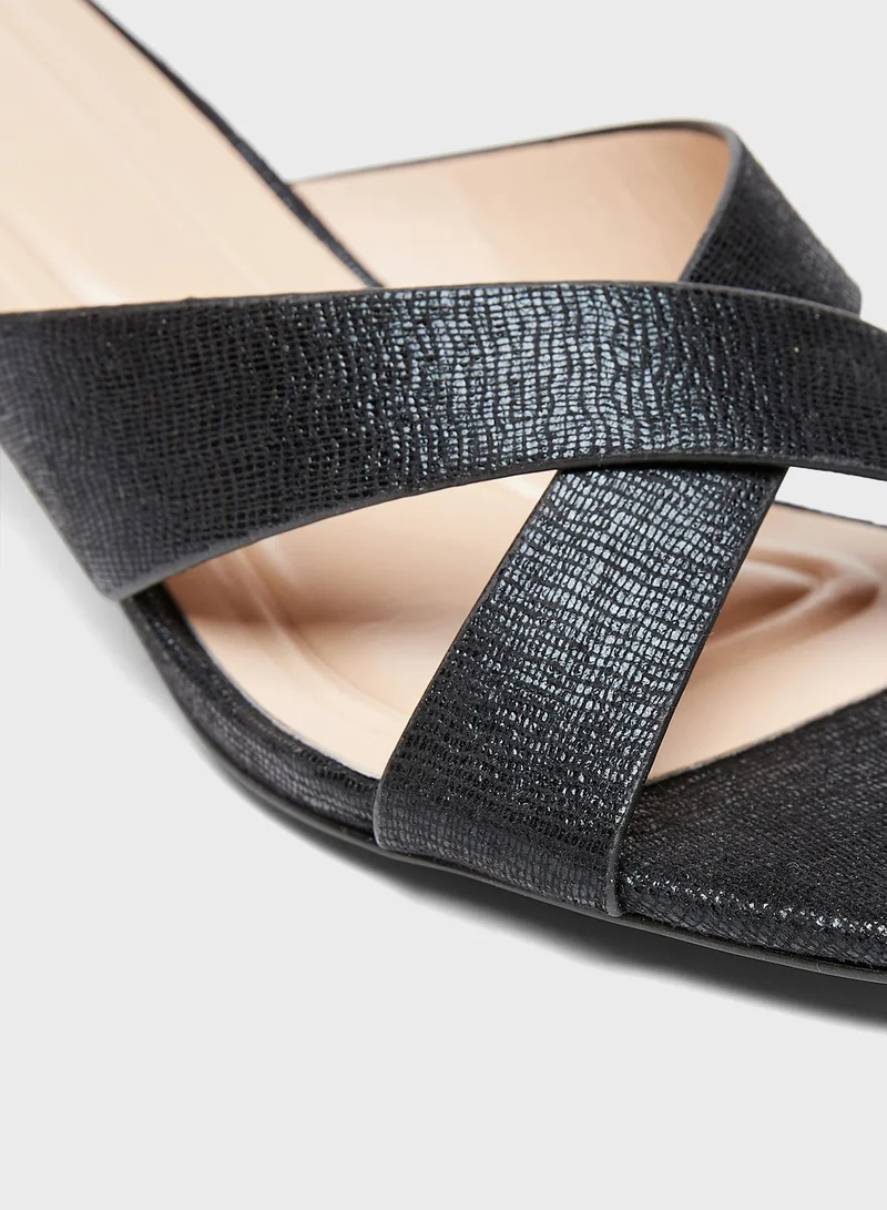 سيليست Multi Strap Sandals