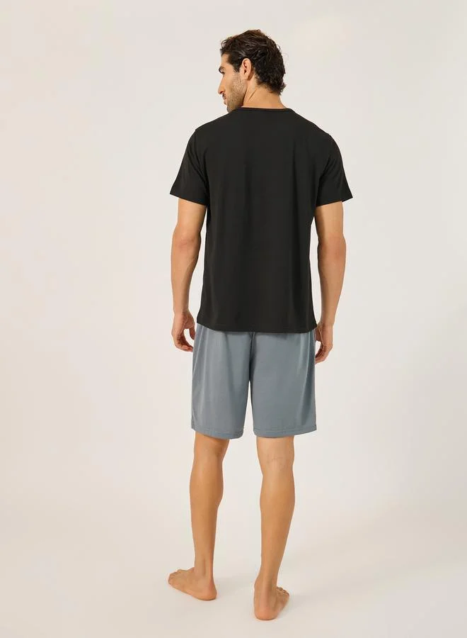 Styli Graphic Printed Round Neck T-Shirt and Shorts Set