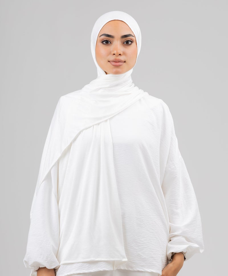 Elegant White Lycra Scarf