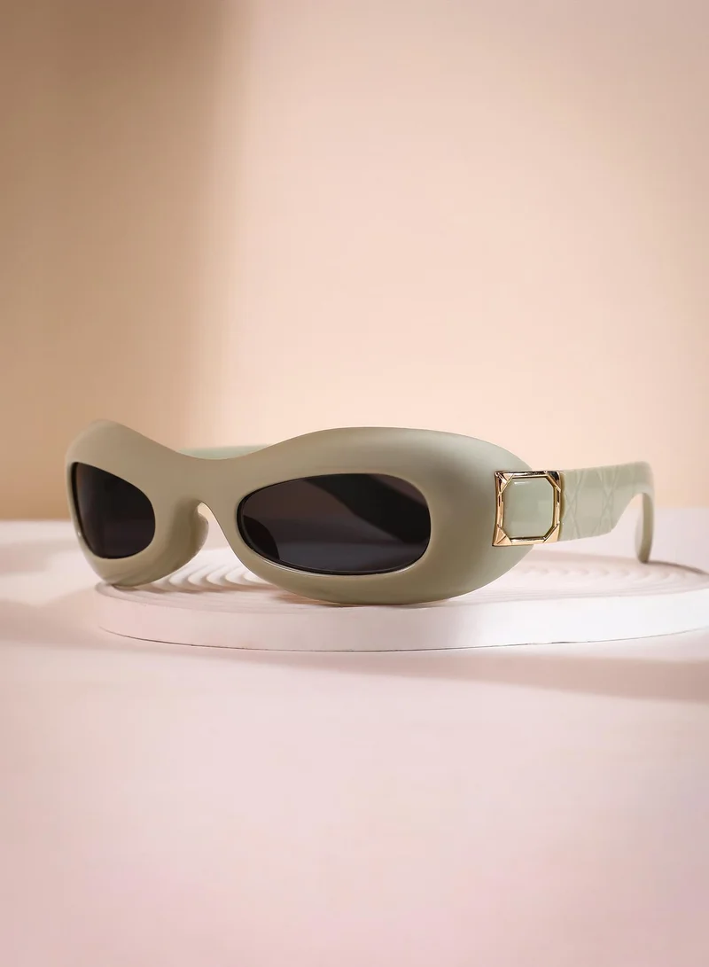 صوص هاوت نظارة شمسية بإطار ملتف كامل الحواف مع حماية من الأشعة الشمسية للنساء