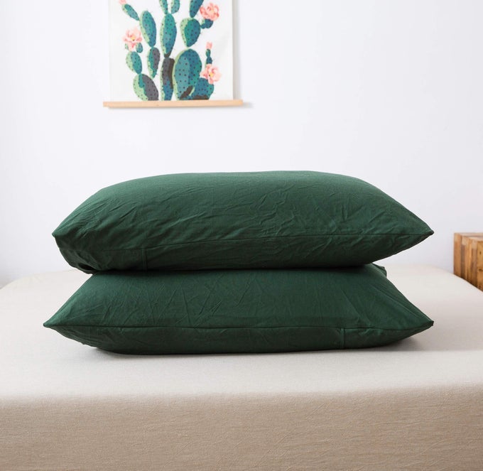 HOUSEHOLD 100 JERSEY COTTON QUEEN SIZE PILLOWCASE 20X30LIGHT WEIGHT COMFORTABLE SUPER SOFT PILLOW CASE WITH ENVELOPE CLOSURE EXTREMELY DURABLE SET OF 2 DARK GREEN QUEEN SIZE PILLOWCASE