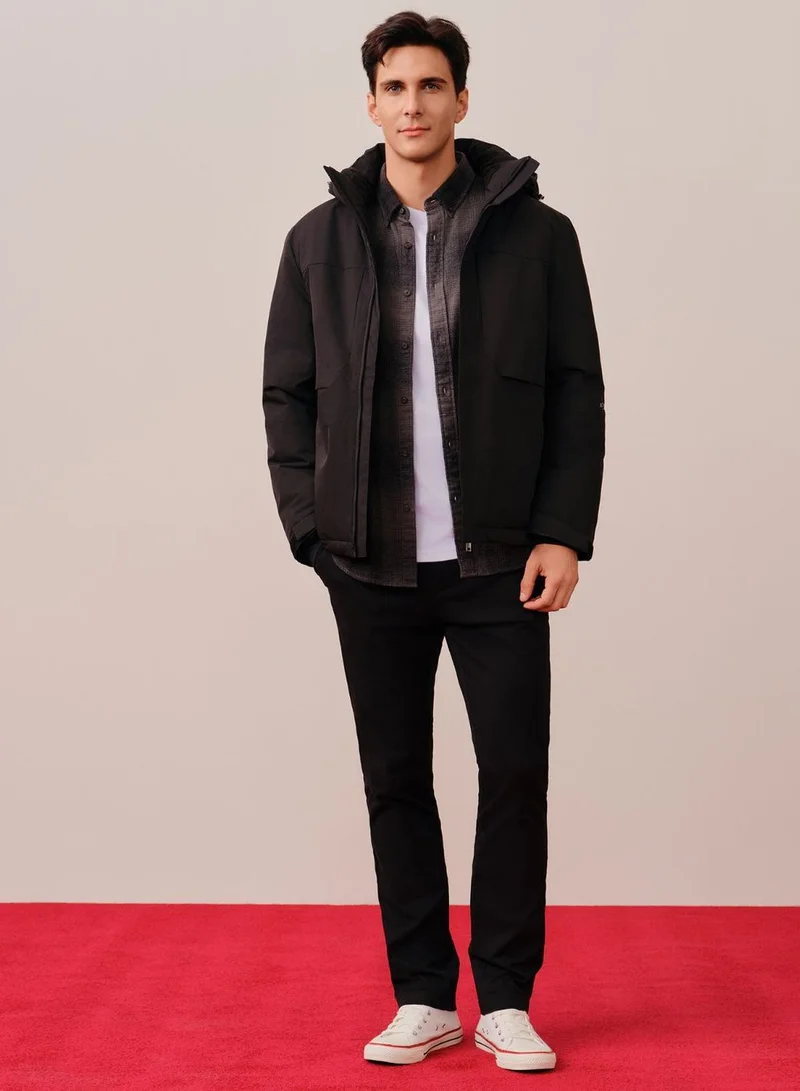 GIORDANO Men’s Low Rise Slim Tapered Cotton Stretch Twill Khakis