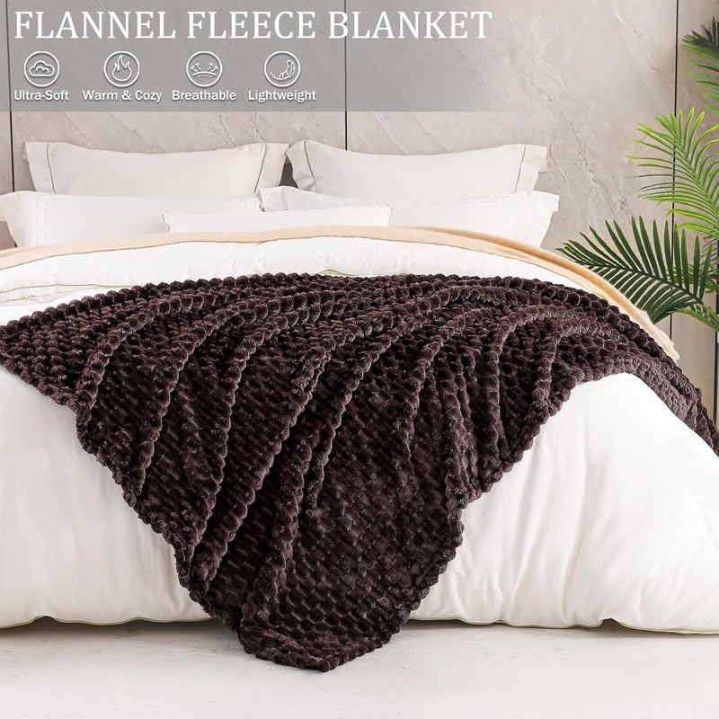 Extra Large Soft Fleece Throw Blanket, 50x70 Inches Stylish Jacquard Throw Blanket for Couch, Fuzzy Cozy Lightweight for All Seasons, Coffee - Image 2