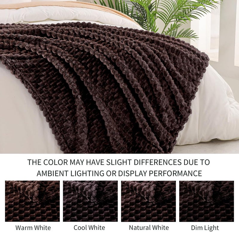 Extra Large Soft Fleece Throw Blanket, 50x70 Inches Stylish Jacquard Throw Blanket for Couch, Fuzzy Cozy Lightweight for All Seasons, Coffee - Image 3