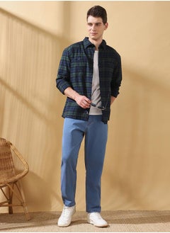 Relaxed Fit Solid Indigo 78% cotton 20% Poly 2% spandex Mid Rise Waist Full Length Woven Weave Jean for Men with Button/Zip Closure -a timeless essential for modern wardrobes.