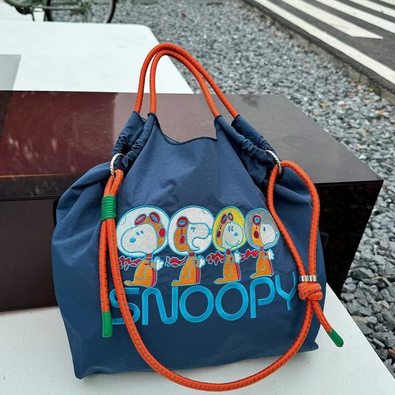Japanese Cartoon Snoopy Cute Embroidered Nylon Eco Shopping Bag Large Capacity Crossbody Canvas Shoulder Bag For Students - Image 5