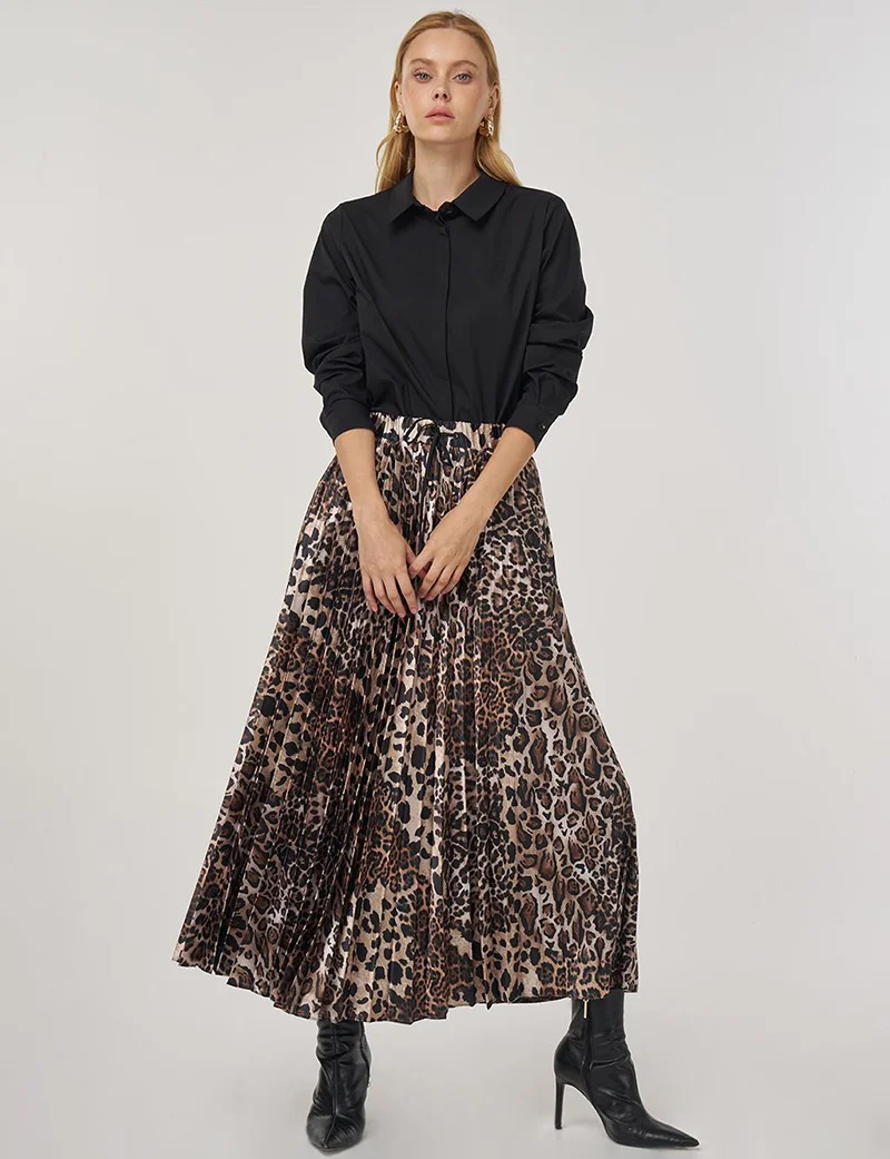 Kayra Leopard Print Pleated Skirt in Beige