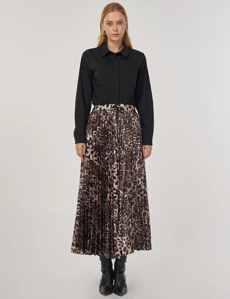 Kayra Leopard Print Pleated Skirt in Beige
