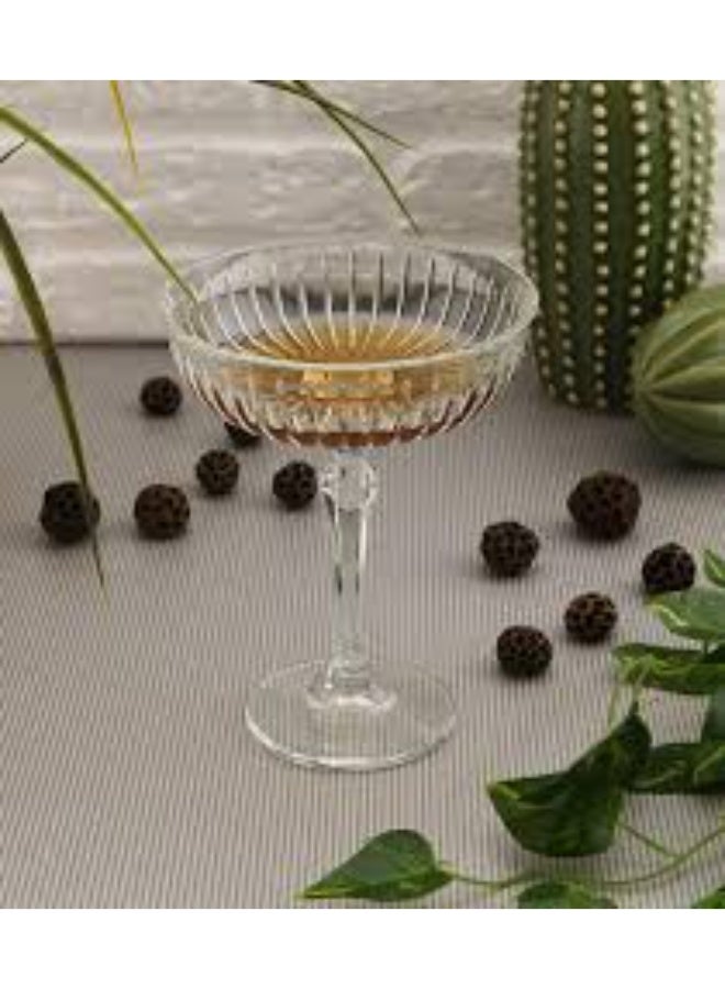 Paşabahçe كأس النبيذ الأنيق من باساباخه جوي 245 مل - مجموعة 4 قطع - Image 3