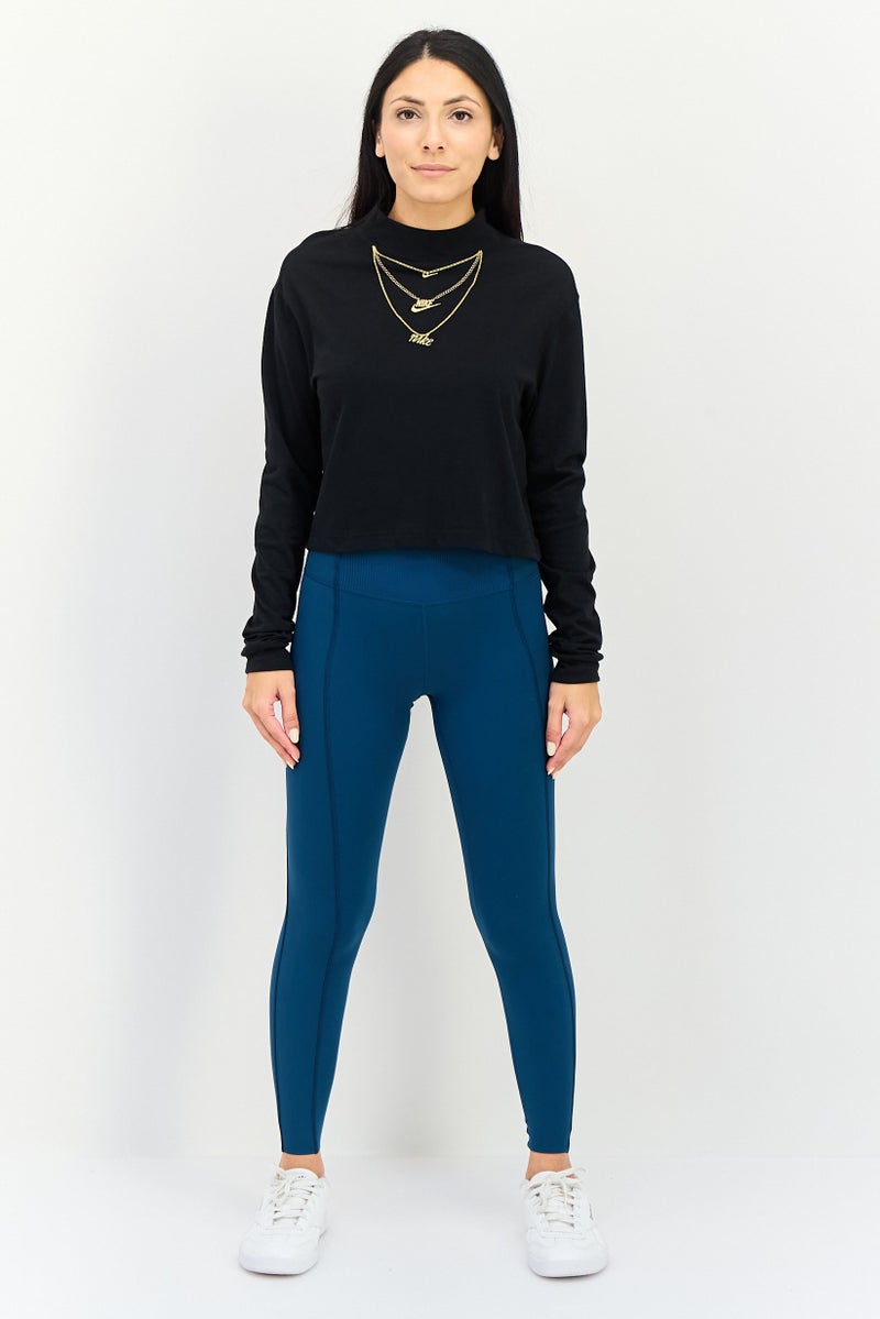 Nike تي شيرت نسائي فضفاض بأكمام طويلة للخارج، أسود - Image 2