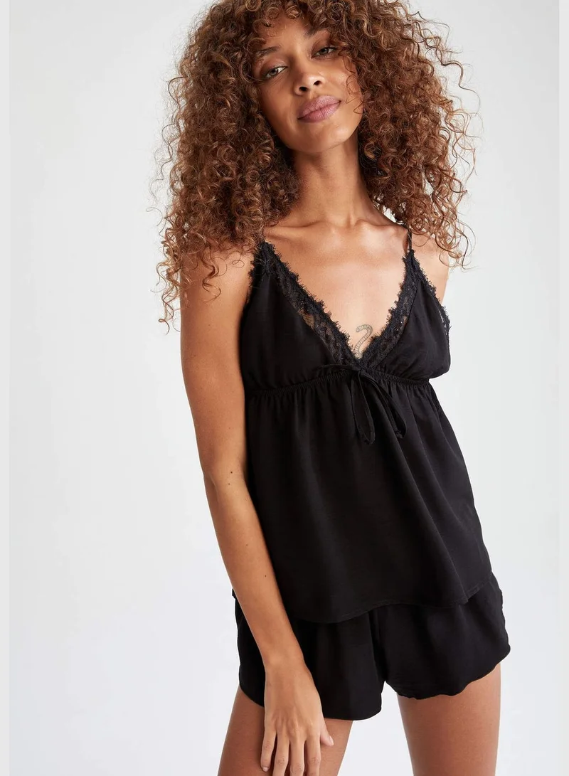 DeFacto Woman Regular Fit V Neck Sleeveless Woven Pyjamas Set