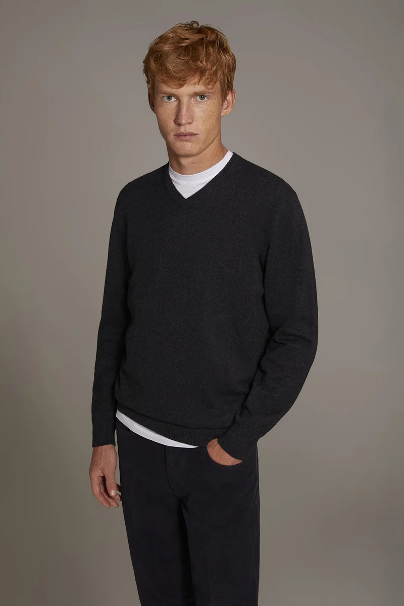 دوبل غانغر Wool blend V-neck sweater - DK Grey