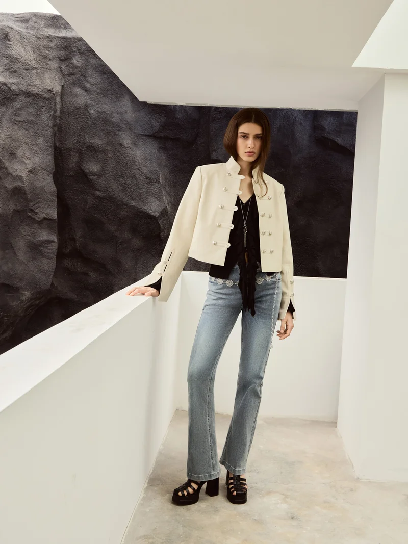 Lichi  Straight light-wash denim jeans for Women | Best Price UAE