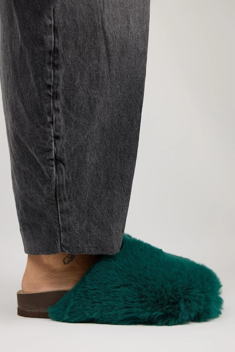 Manijero Manijero Gaye Women's Plush Flat Green Slippers