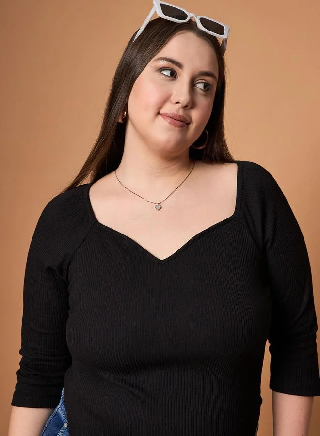 SASSAFRAS Plus Size Textured Rib Knit Sweetheart Neck Top by Styli