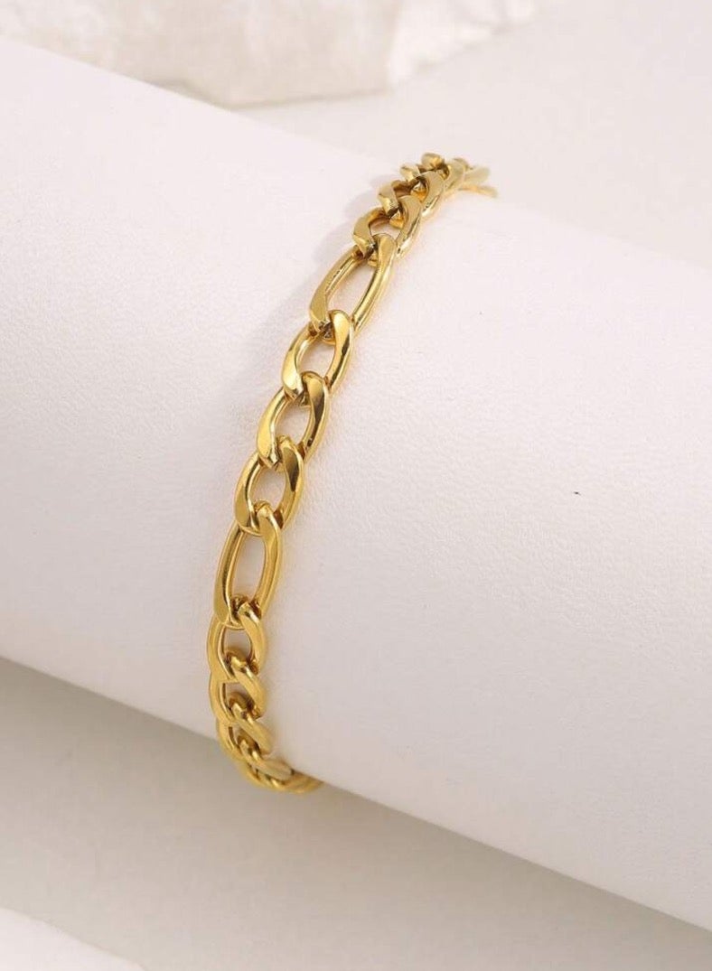 إيكوال اسوارة نسائية أنيقة وعالية الجودة مصنوعة من الاستانلس ستيل مطلية باللون الذهبي - Image 2