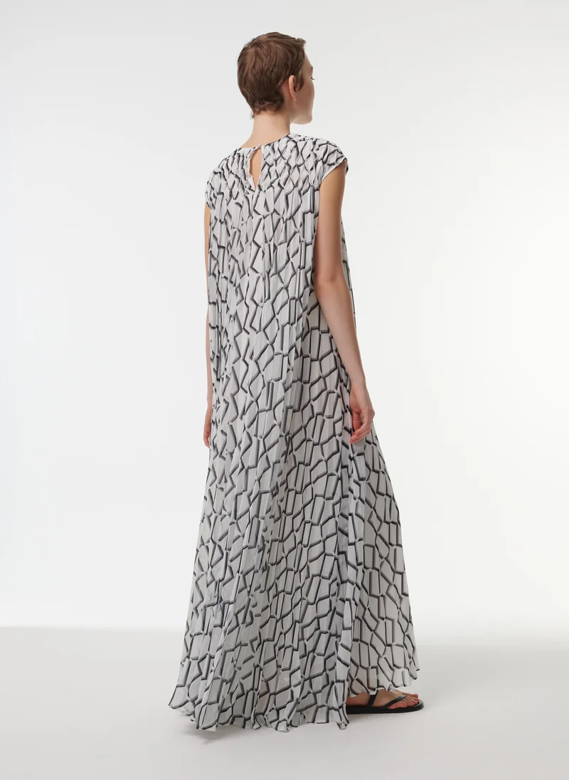 leem  Geometric Print Pleated Kaftan for Women | Best Price UAE