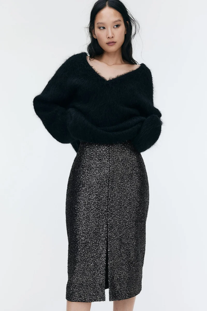 اتش اند ام تنورة ميدي مزينة بالترتر