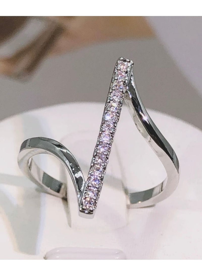 استراتيجية خاتم من الفضة الإسترليني عيار 925 مرصع بحجر الزركونيا - Image 1