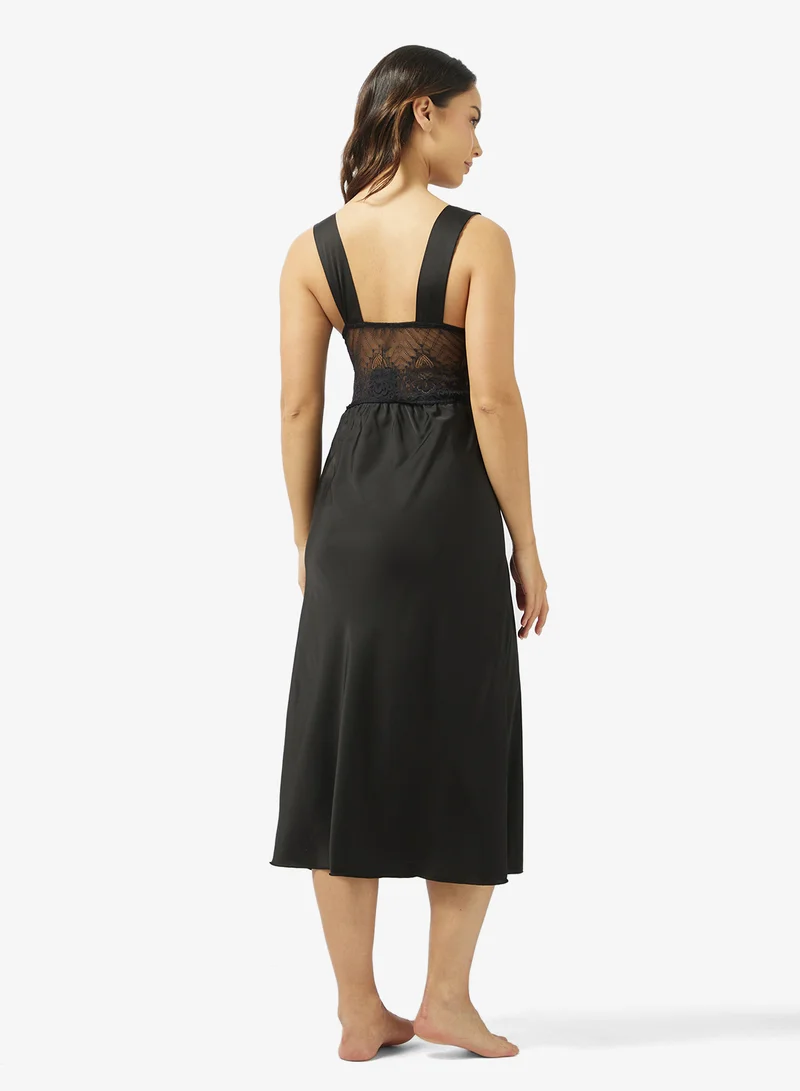 جينجر Lace Detail Slip Dress